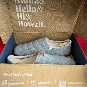 OluKai Mahana men's slippers